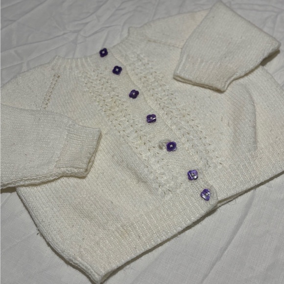 Vintage White and Purple Ribbed Knit Sweater V-Neck - Picture 3 of 8